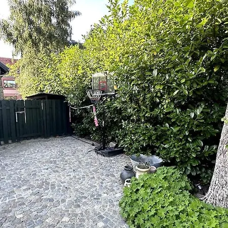 Luxurious, Private, Centrally-located Mansion Villa *