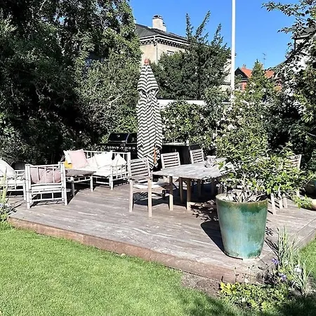 Luxurious, Private, Centrally-located Mansion *