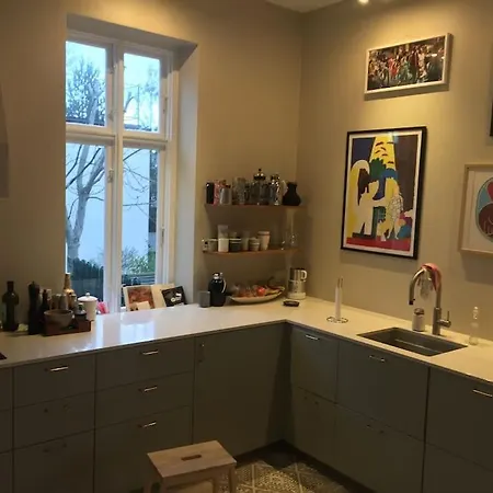 Luxurious, Private, Centrally-located Mansion Villa Koppenhága
